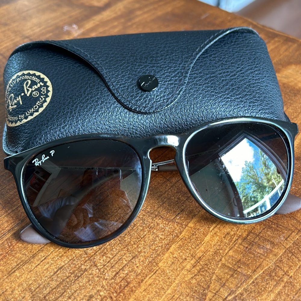 Ray Ban Erika Classic Women’s Sunglasses Matte Havana Brown Great Condition!